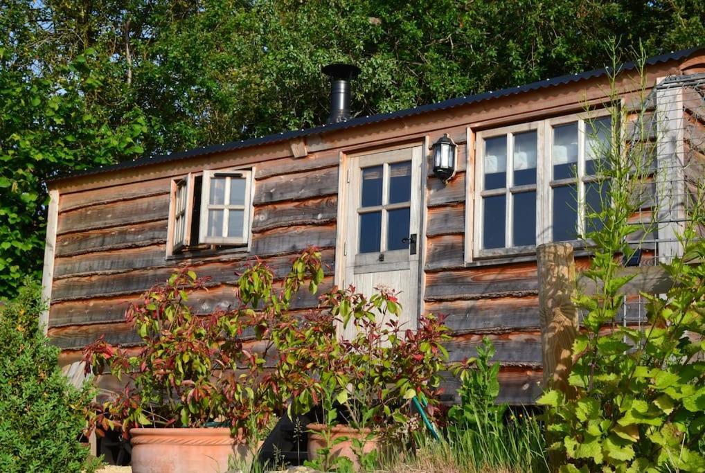 Luxury, Rural Shepherds Hut With Hot Tub Nr Bath Bristol Buitenkant foto